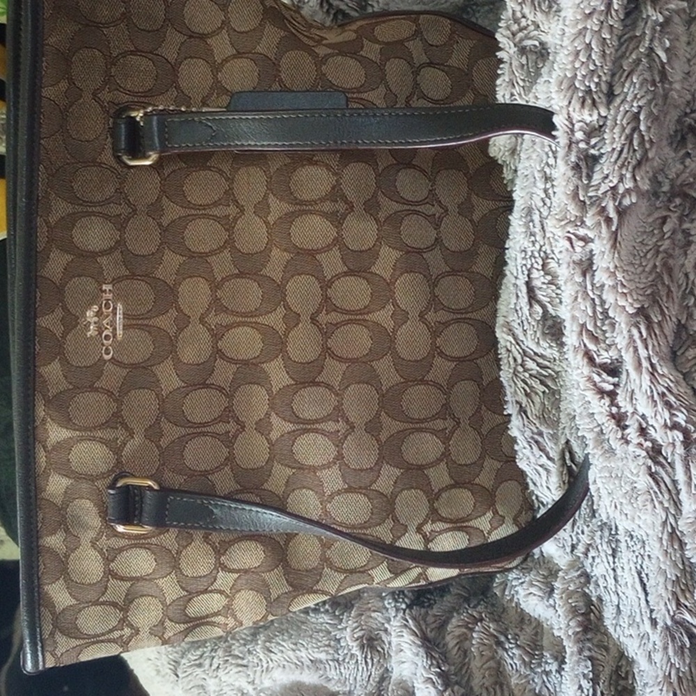 Coach Outline Signature Canvas Zip Top Tote Khaki Brown Paid $275 asking $$95